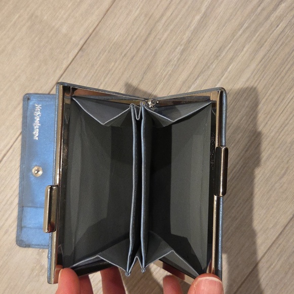 Yves St. Laurent Wallet - Picture 4 of 9